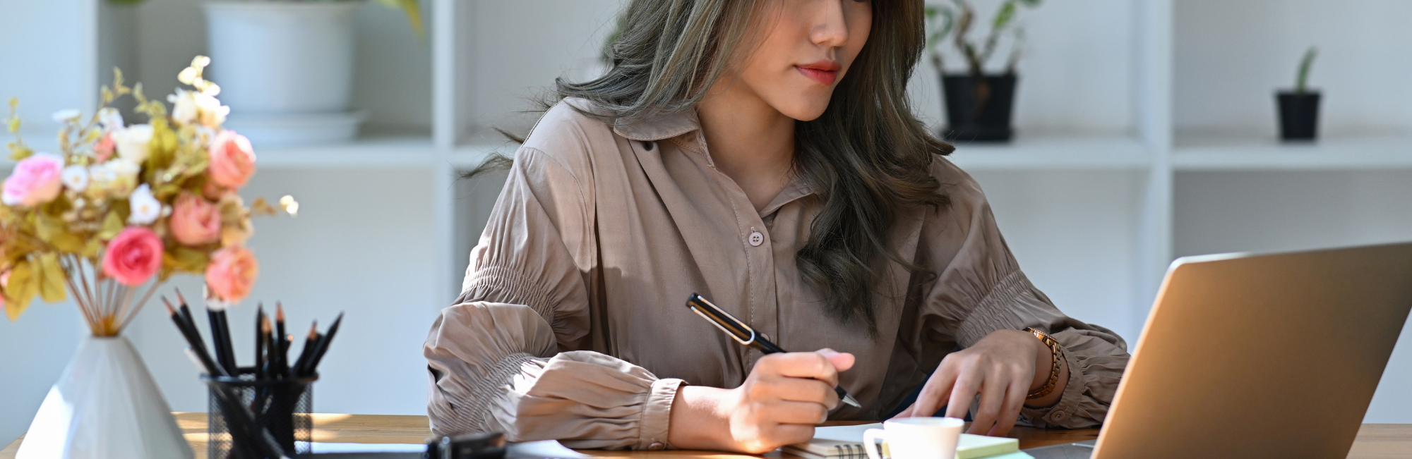 "Eu mesma vou escrever", por que criar seu próprio plano de negócios para o EB2/NIW pode custar mais caro no fim das contas